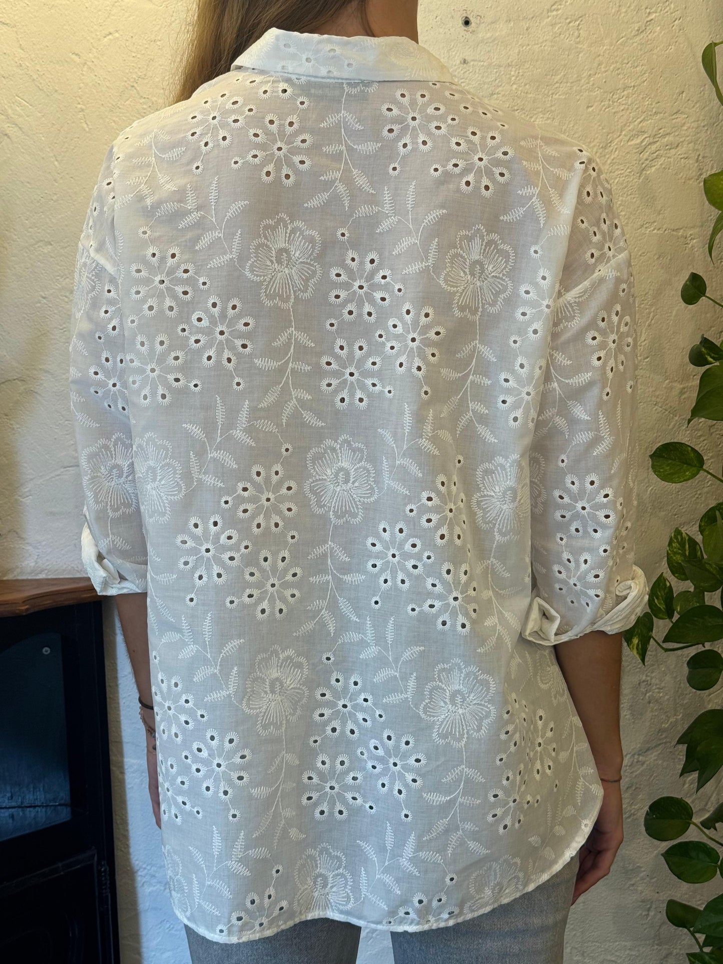 CAMICIA FLOREALE IN SANGALLO