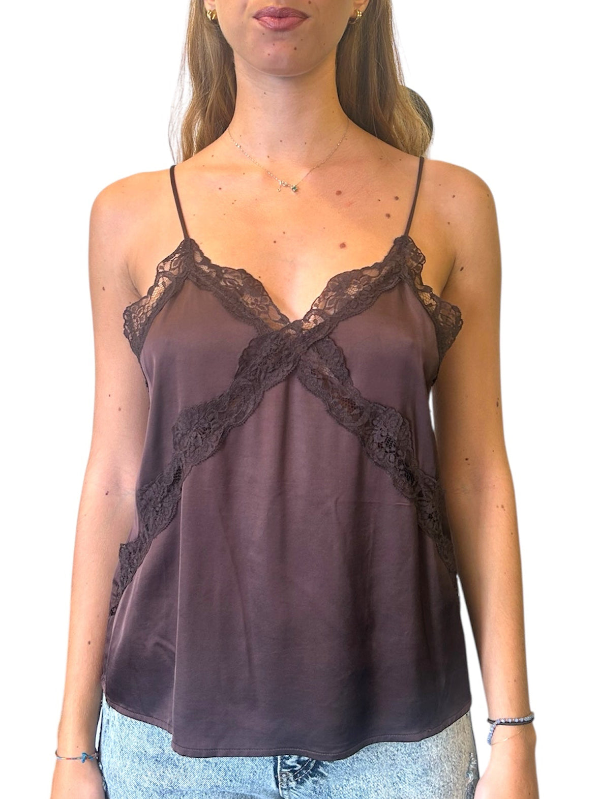 Top con spalline sottili e pizzo