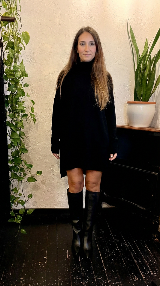 Vestito collo alto in maglia