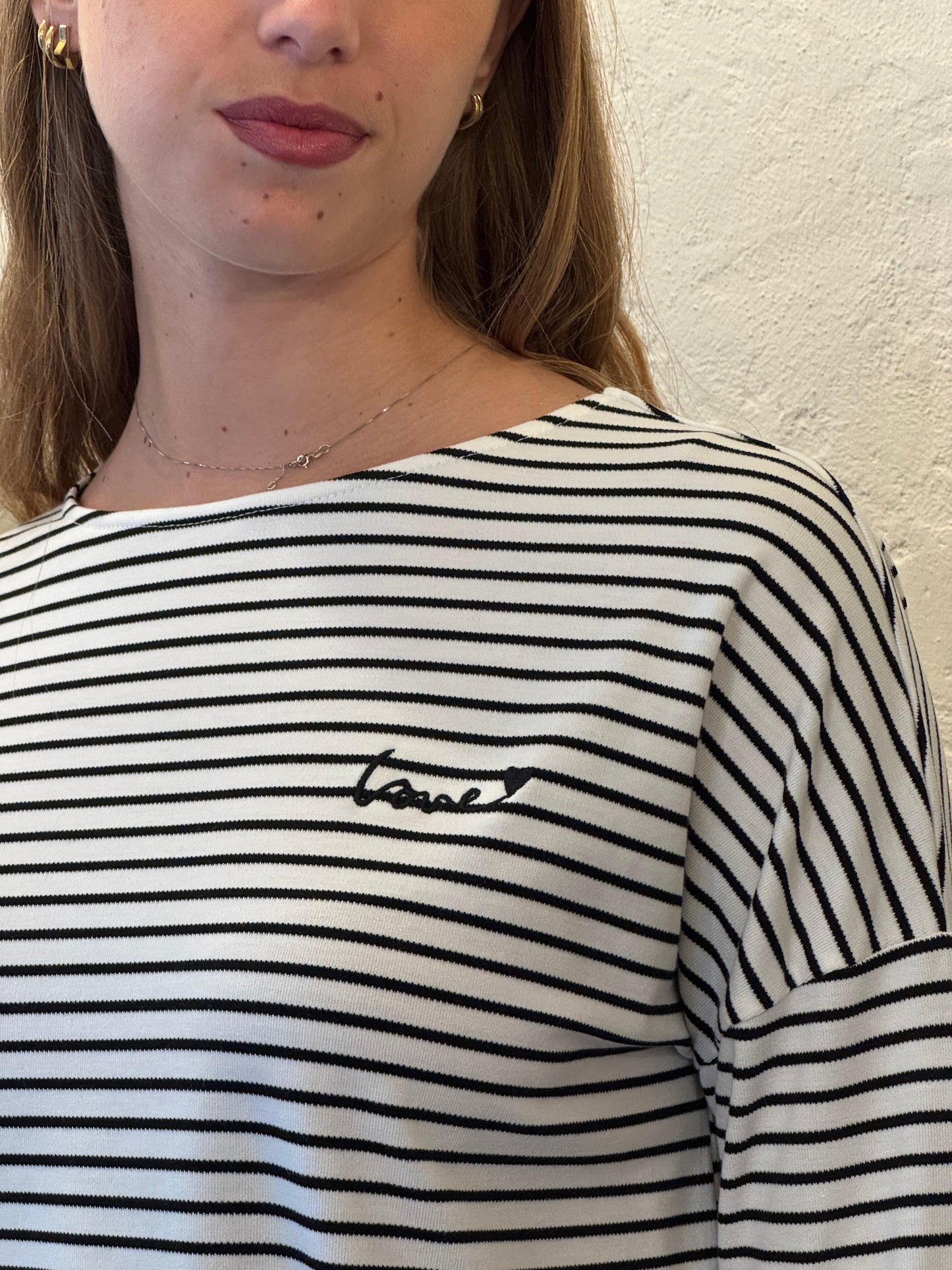 MAGLIETTA A RIGHE LOVE