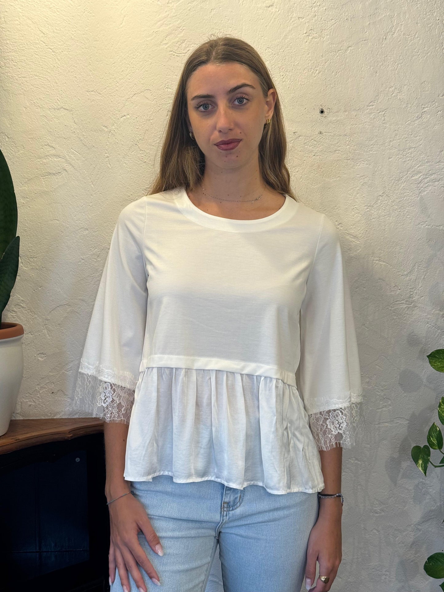 BLUSA CON BASCHINA E PIZZO