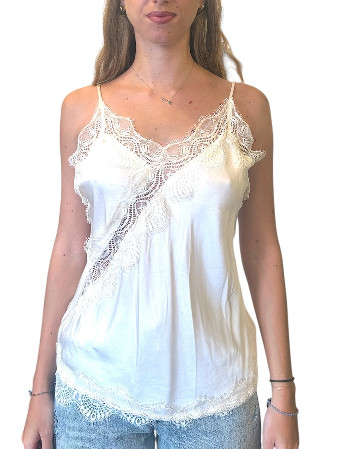 Top con spalline sottili e pizzo