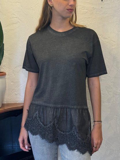 T-SHIRT GRIGIA CON ORLO IN PIZZO