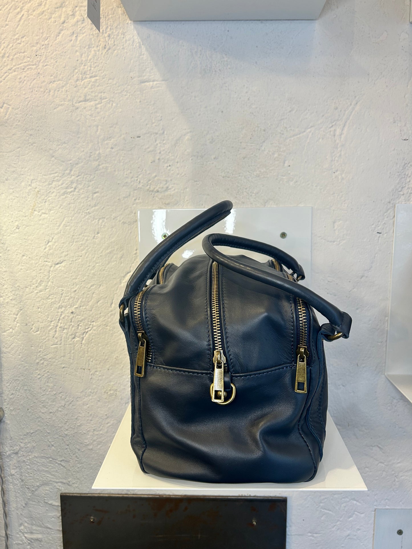 Bauletto in pelle con tracolla