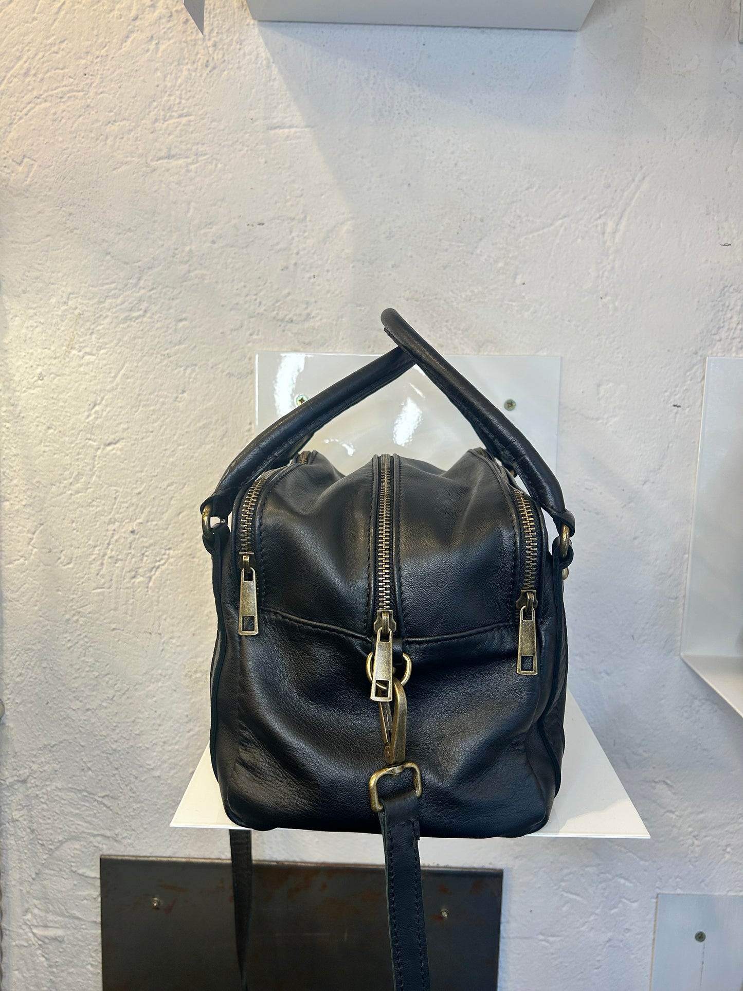 Bauletto in pelle con tracolla