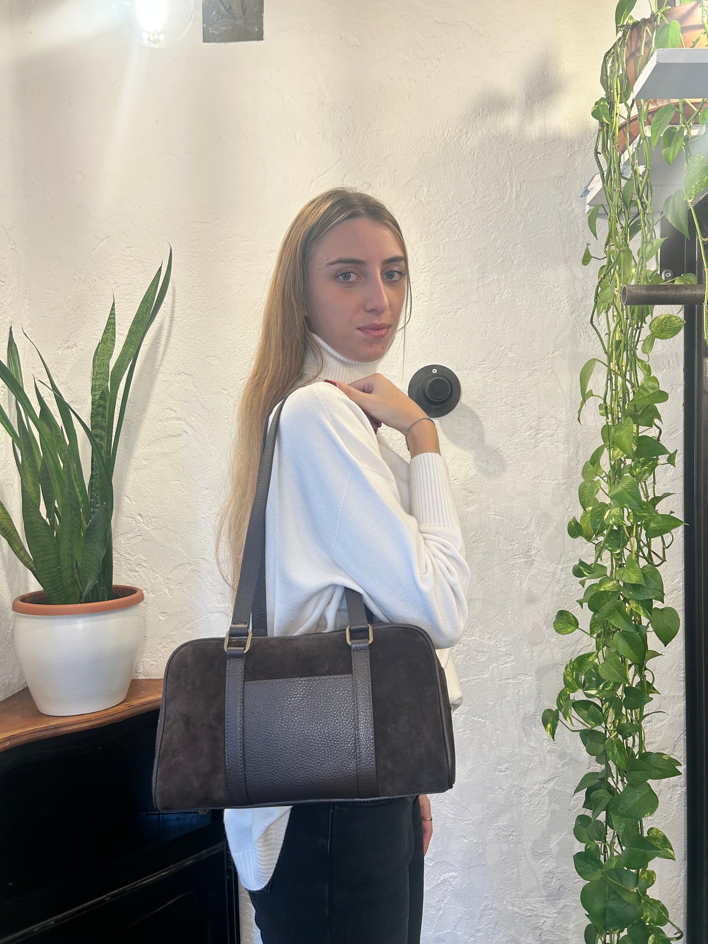 Bauletto a spalla in pelle e suede