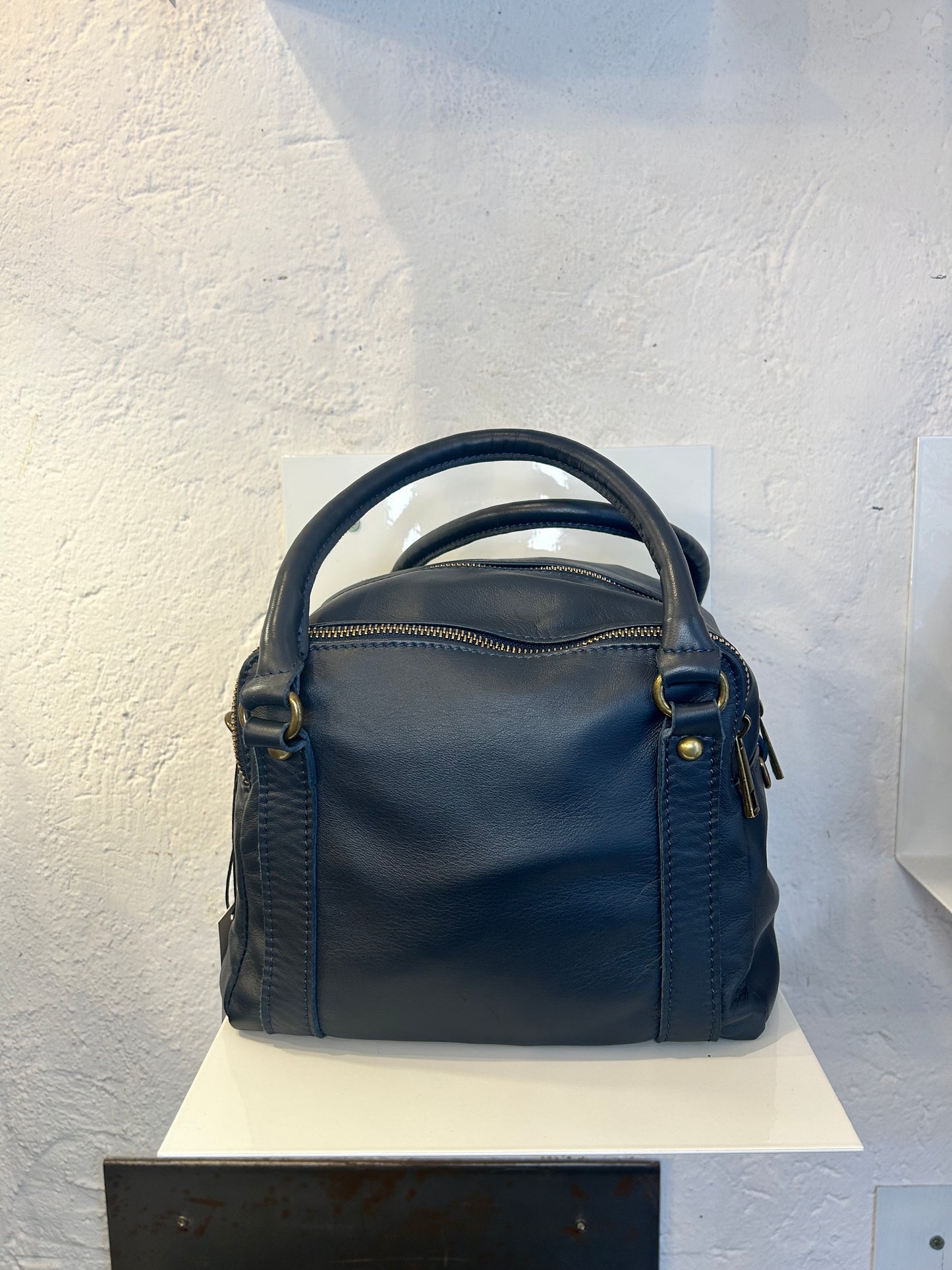 Bauletto in pelle con tracolla