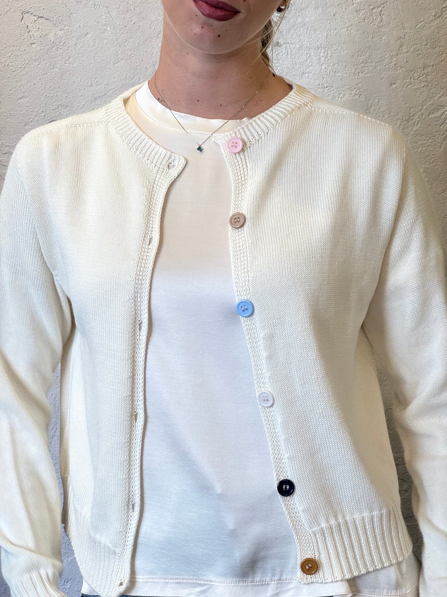 CARDIGAN CON BOTTONCINI COLORATI