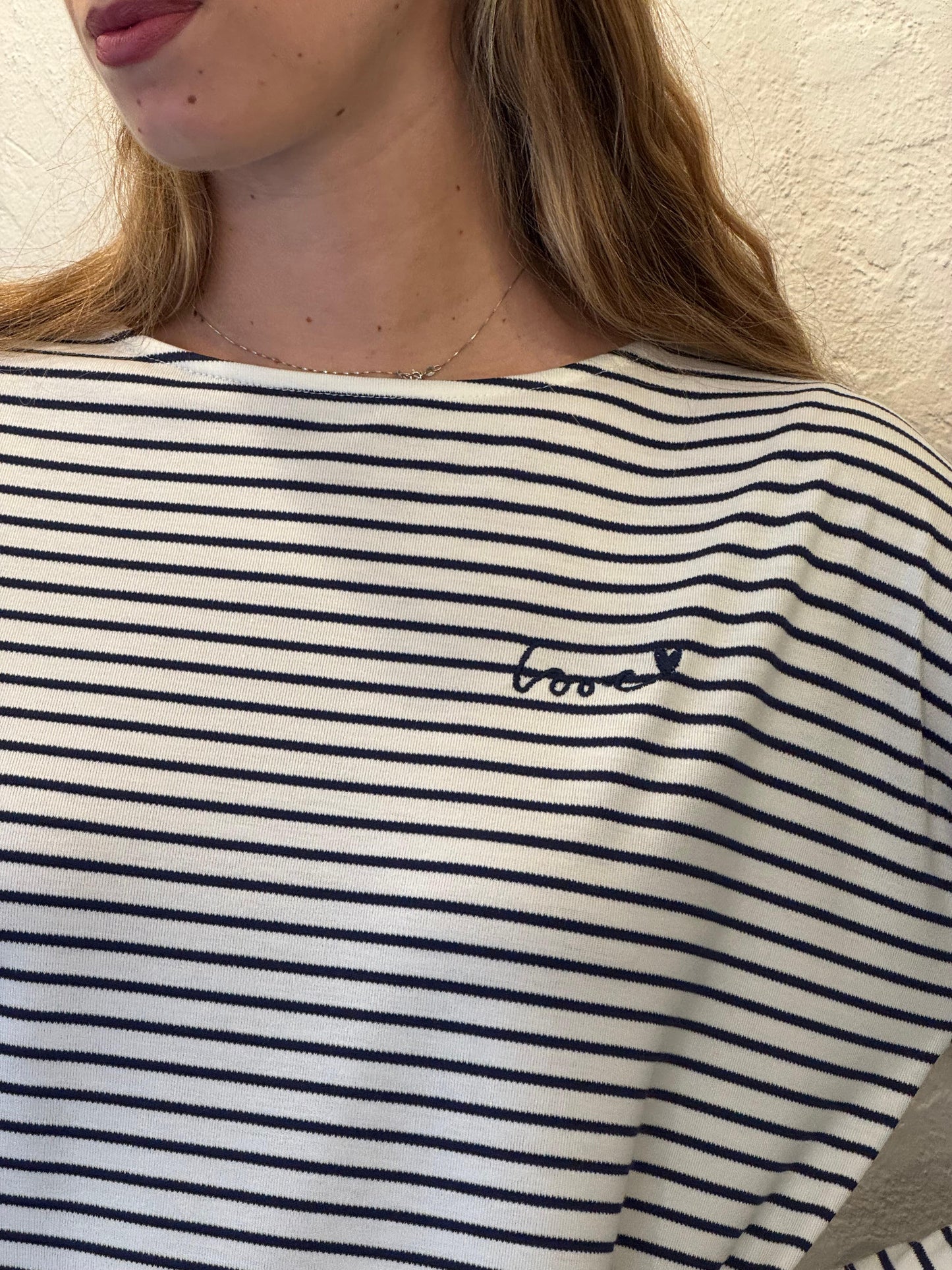 MAGLIETTA A RIGHE LOVE