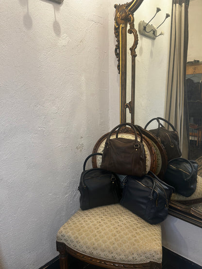 Bauletto in pelle con tracolla